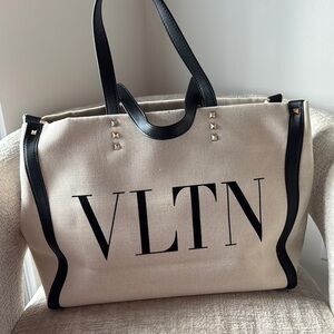 Women's Canvas Tote Bag - Black and Cream